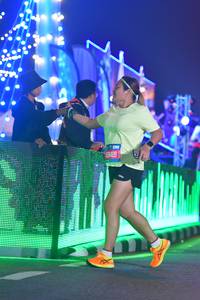 BIB: 69415
                            <button type="button" onclick="openModal(21549927)" class="btn btn-primary btn-sm float-right btn-popup" data-toggle="modal" data-target=".modal-high-quality">
                        <i class="fas fa-shopping-cart"></i> Add to Cart
                    </button>
                                            <button type="button" onclick="isThisMe(21549927, true)" class="btn btn-success btn-sm float-right btn-popup btn-isme hidden" data-toggle="tooltip" data-placement="bottom" title="นี่คือรูปของคุณใช่ไหม คลิกที่นี่เพื่อเอาเข้าอัลบั้ม">
                        <i class="fas fa-plus"></i> Add to album
                    </button>
                    <button type="button" onclick="isThisMe(21549927, false)" class="btn btn-warning btn-sm float-right btn-popup btn-isnotme hidden">
                        <i class="fas fa-ban"></i> Remove from album
                    </button>